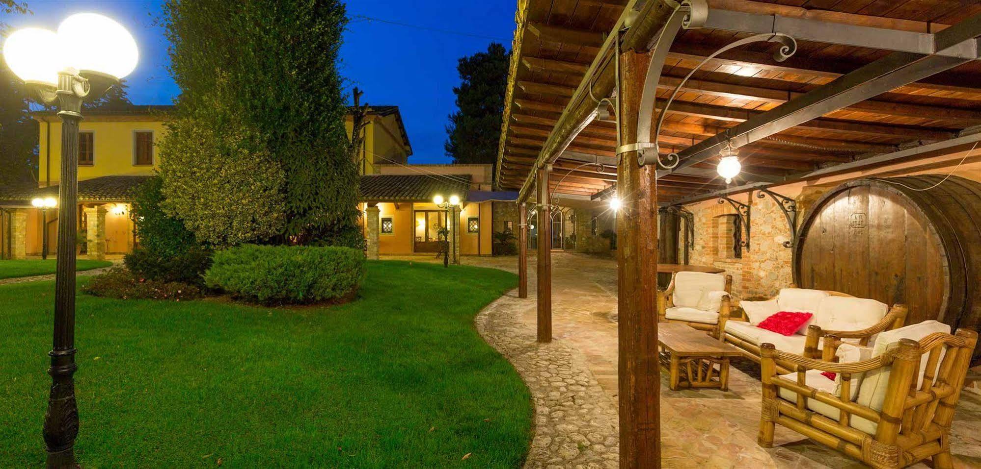Corte Dei Tini Villa Vomano Екстер'єр фото