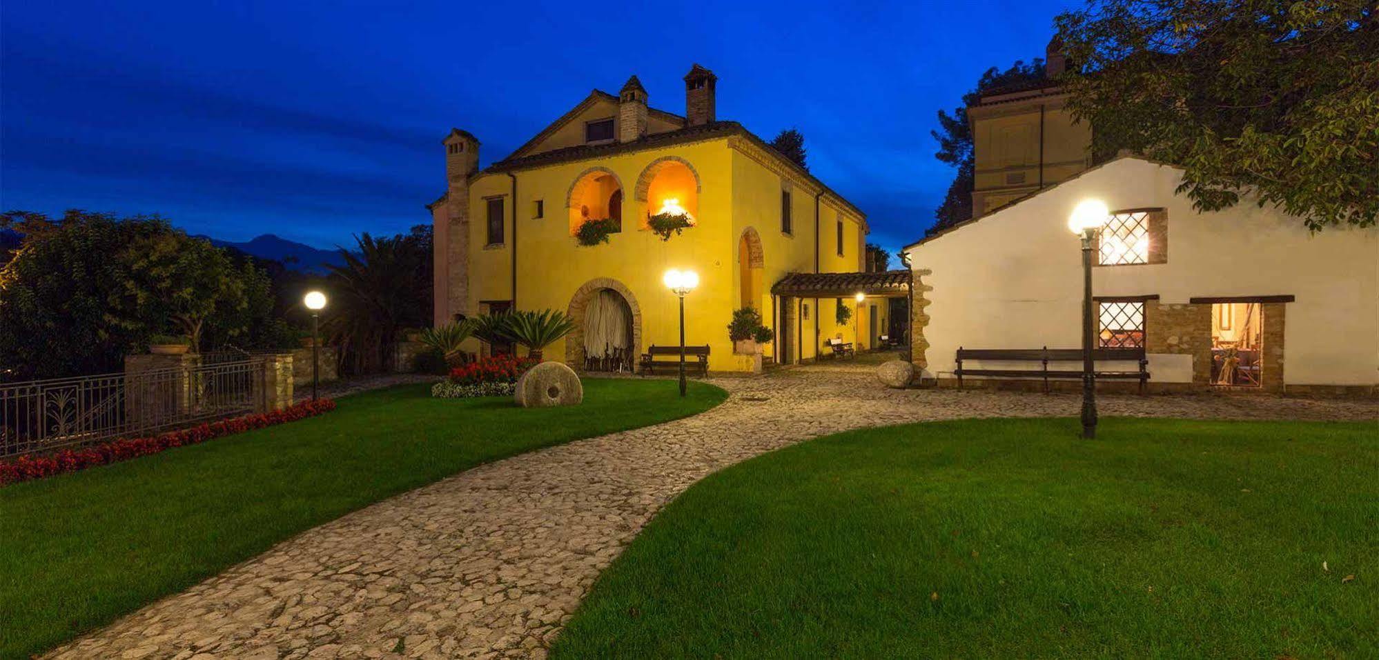 Corte Dei Tini Villa Vomano Екстер'єр фото