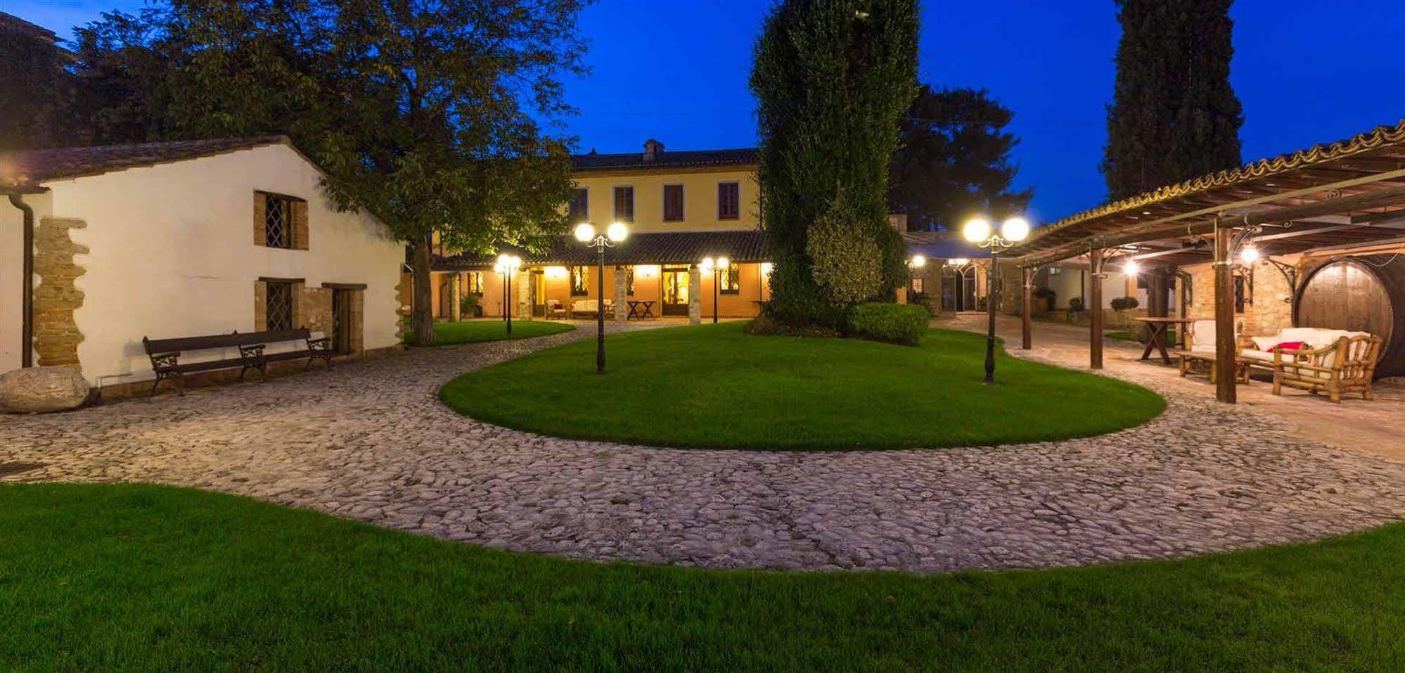 Corte Dei Tini Villa Vomano Екстер'єр фото